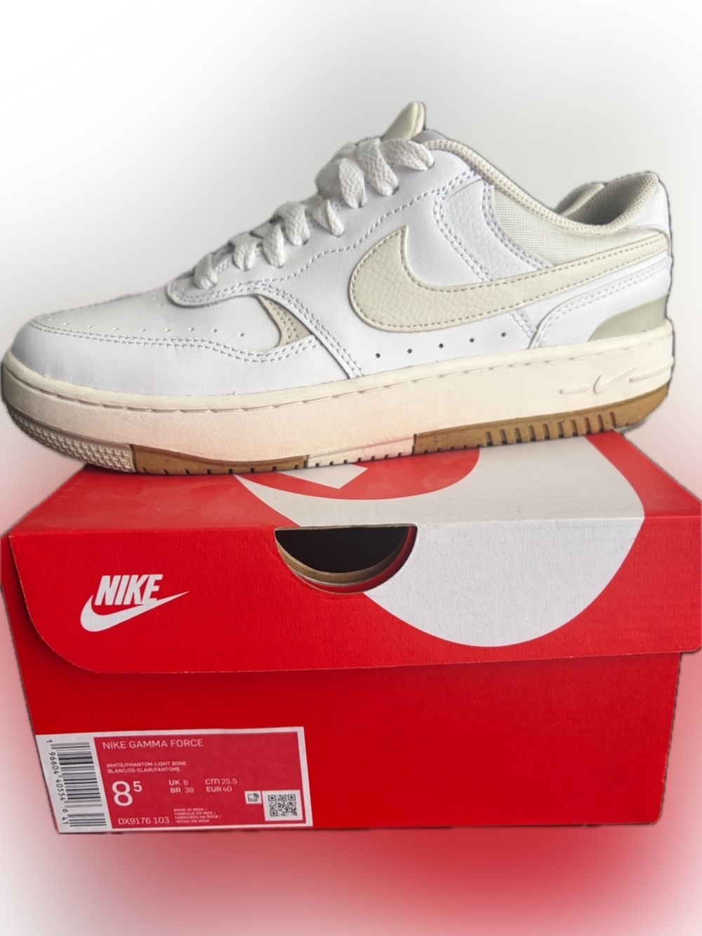Nike Womens Gamma Force with box! White and Cream Low-Top Leather Sneakers